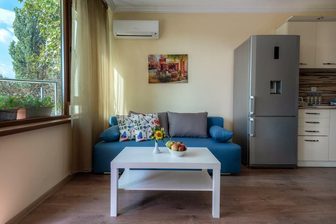 Riverside Apartments Plovdiv With Free Parking Luaran gambar