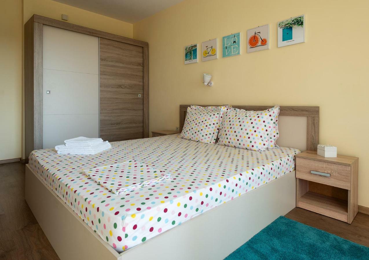 Riverside Apartments Plovdiv With Free Parking Luaran gambar