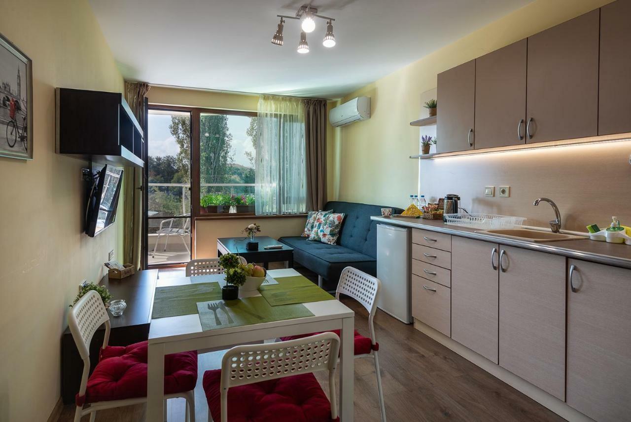 Riverside Apartments Plovdiv With Free Parking Luaran gambar